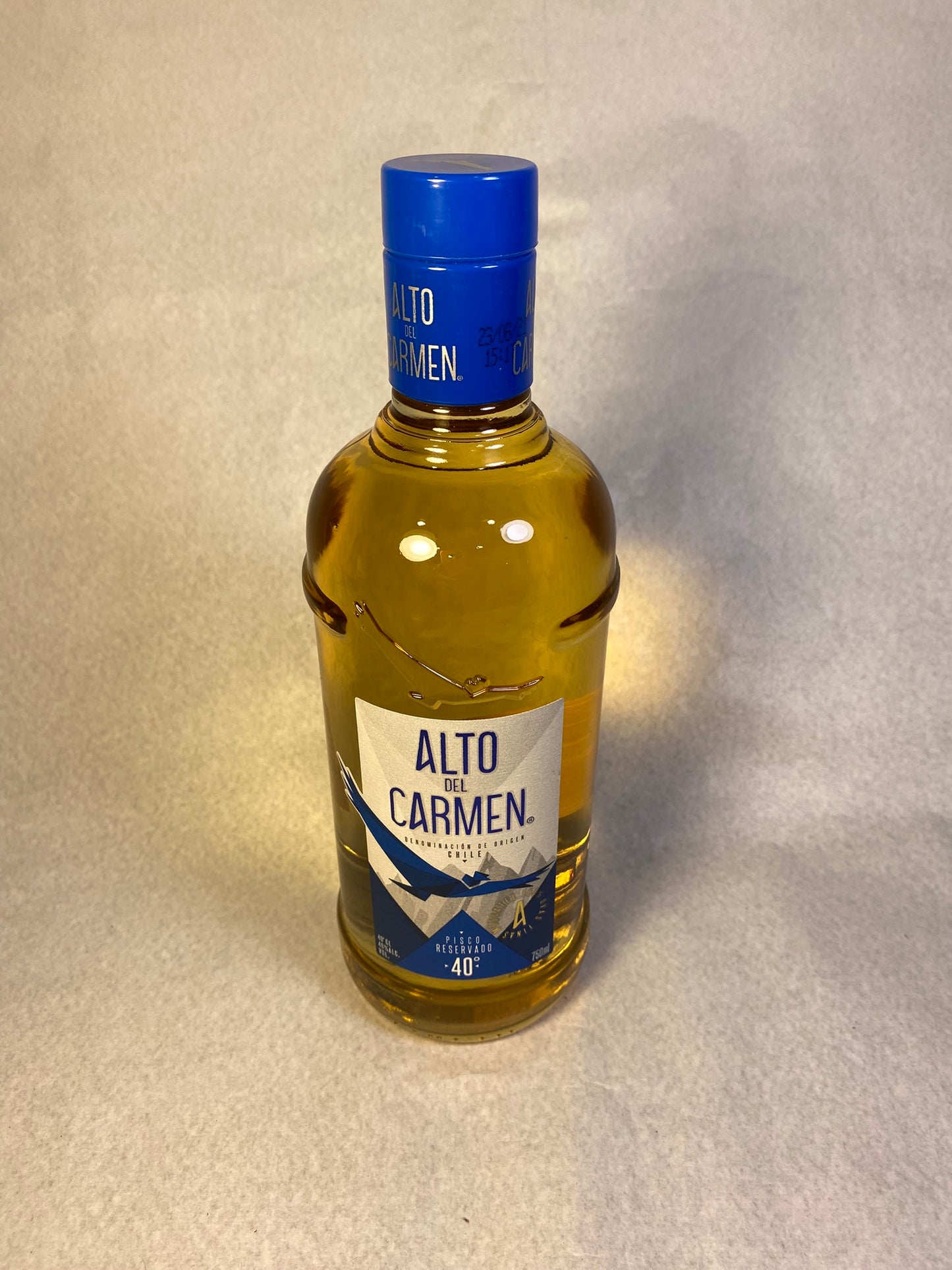 Pisco alto del carmen 750mL